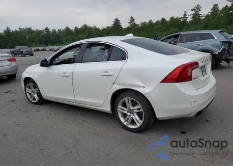 2015 Volvo S60 Premier из США, поврежденный, VIN YV126MFB1F1316513